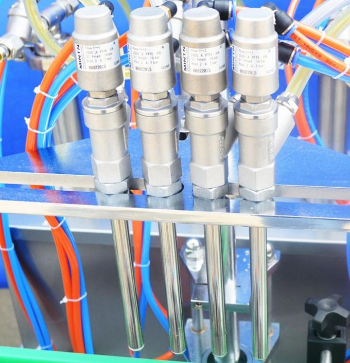 מכונת מילוי נוזלית אוטומטית לבקבוק זכוכית
